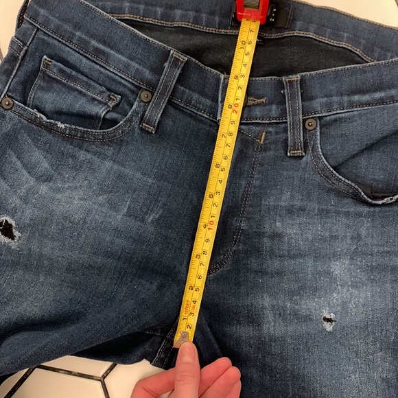 PAIGE distressed denim - Picture 6 of 7